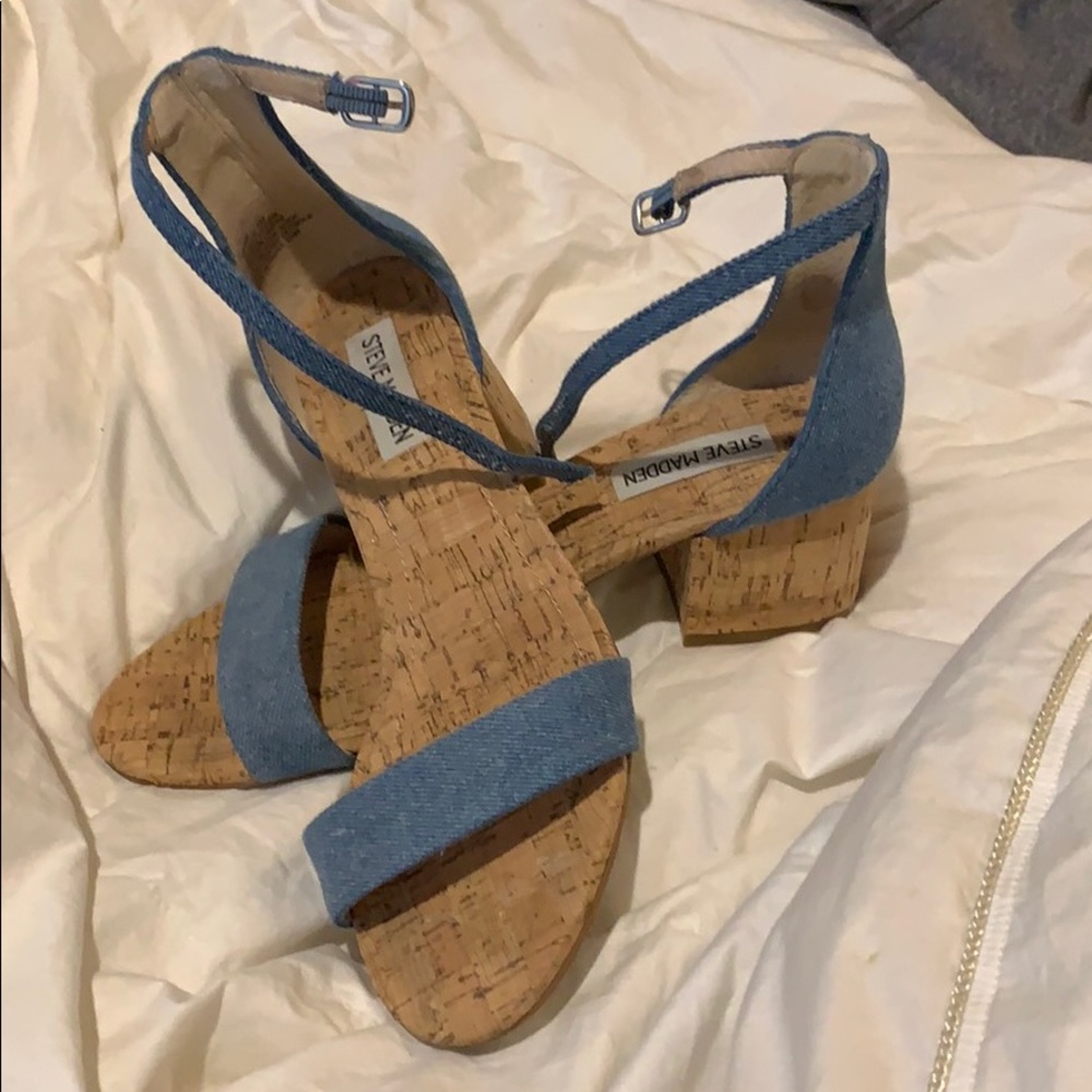 Shoes - Picture 5 of 5